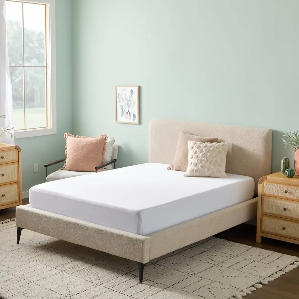 NEW - Waterproof Mattress Protector - White